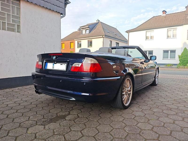 Gebraucht BMW 330 Cabriolet M Sport 231 PS (169 kW) 2001 Blau Cabrio