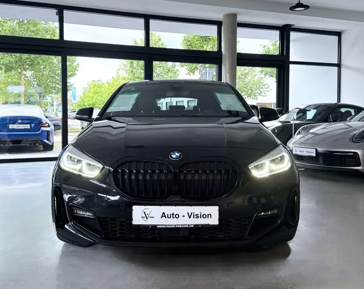 Gebraucht BMW 118 M Sport 136 PS (100 kW) 2024 Schwarz Limousine