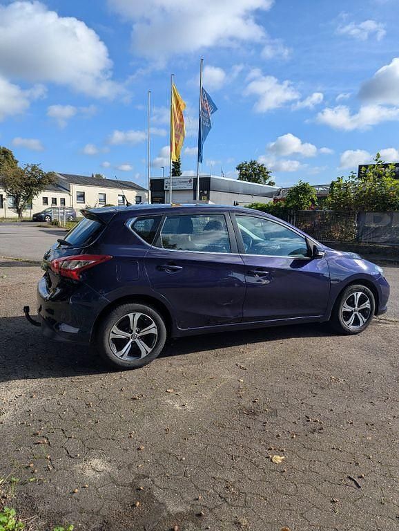 Gebraucht Nissan Pulsar 116 PS (85 kW) 2014 Blau Kleinwagen