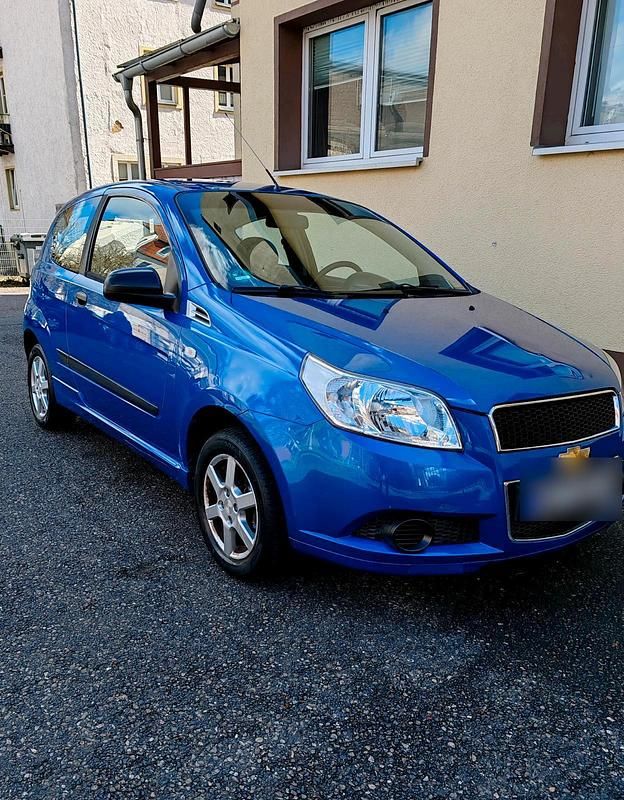 Gebraucht Chevrolet Aveo 85 PS (62 kW) 2010 Blau Kleinwagen