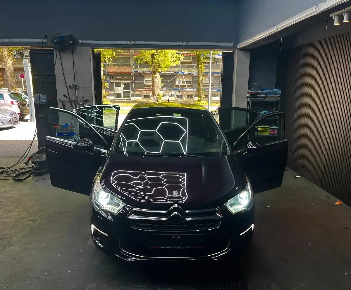 Gebraucht Citroën DS4 So Chic 163 PS (119 kW) 2015 Andere farben Kleinwagen