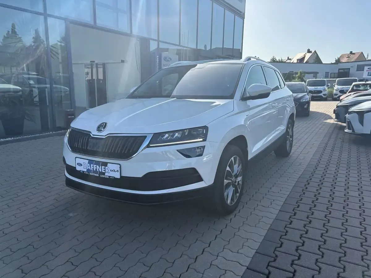 Gebraucht Skoda Karoq Clever 150 PS (110 kW) 2021 Weiß SUV