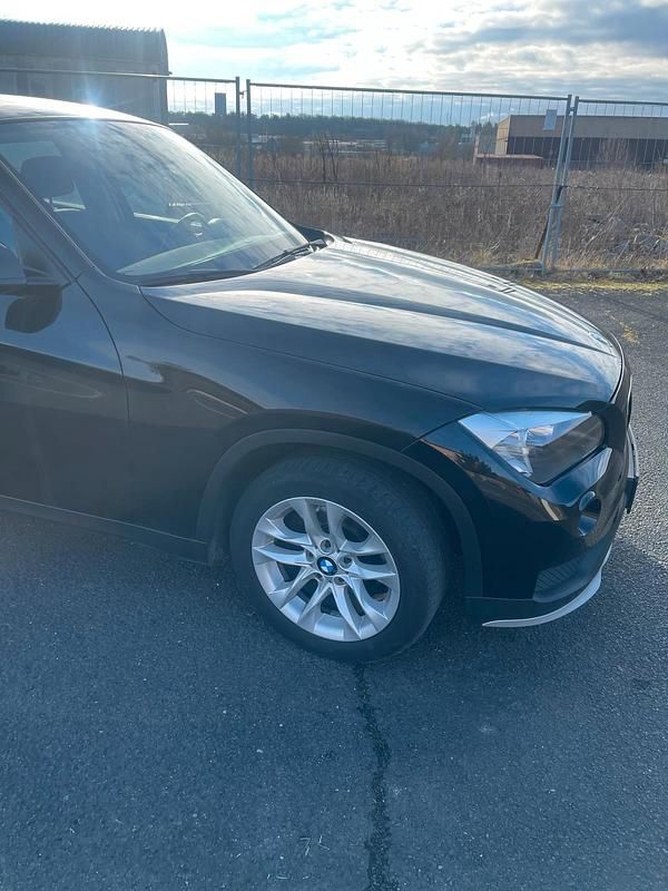 Gebraucht BMW X1 Advantage 150 PS (110 kW) 2015 Schwarz SUV