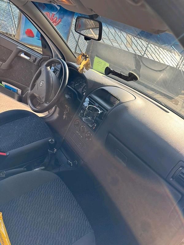 Gebraucht Opel Astra 84 PS (61 kW) 2001 Grau Limousine