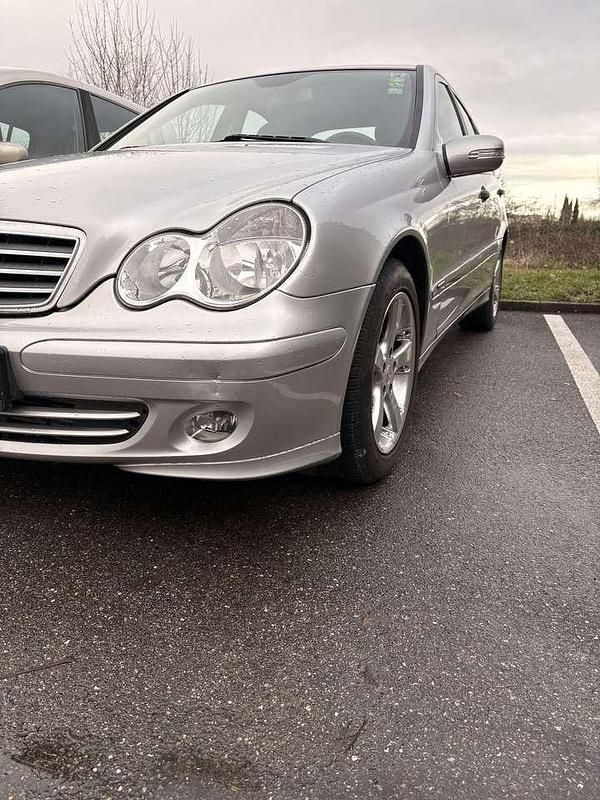 Gebraucht Mercedes C180 Classic 143 PS (105 kW) 2004 Limousine