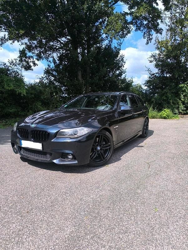 Schwarz Gebraucht 2014 BMW 530 M Sport Limousine | 13.850 € (Guter Preis) - Bild 1/4