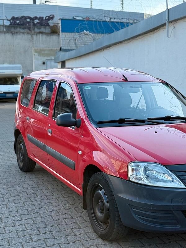 Gebraucht Dacia Logan 2010 Rot Limousine