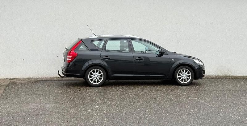 Gebraucht Kia Ceed 143 PS (105 kW) 2008 Schwarz Kleinwagen