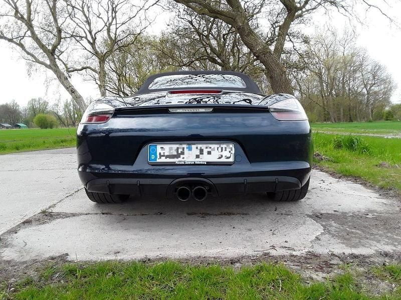 Second-hand Porsche Boxster 330 CP (242 kW) 2015 Albastru Cabrio