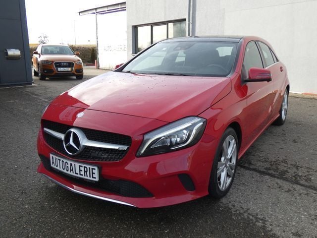 Gebraucht Mercedes A250 211 PS (155 kW) 2016 Rot Limousine