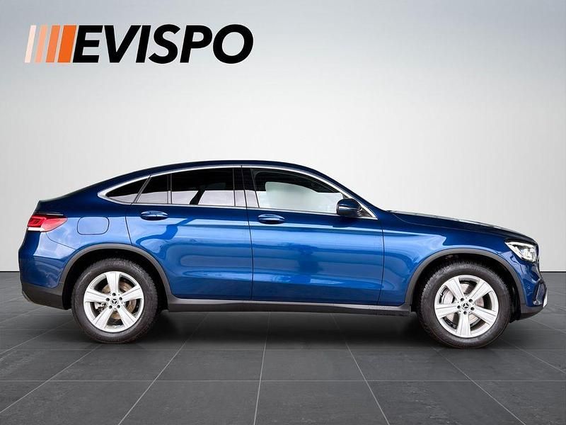 Gebraucht Mercedes GLC220 194 PS (142 kW) 2020 Blau Limousine