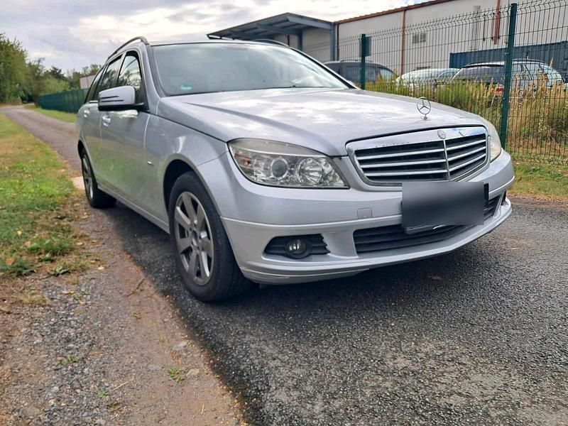 Silber Gebraucht 2010 Mercedes C200 Kombi | 3.150 € - Bild 1/4