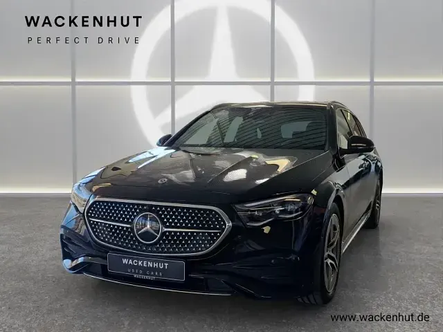 Usado Mercedes E220 AMG 197 CV (144 kW) 2025 Negro Familiar