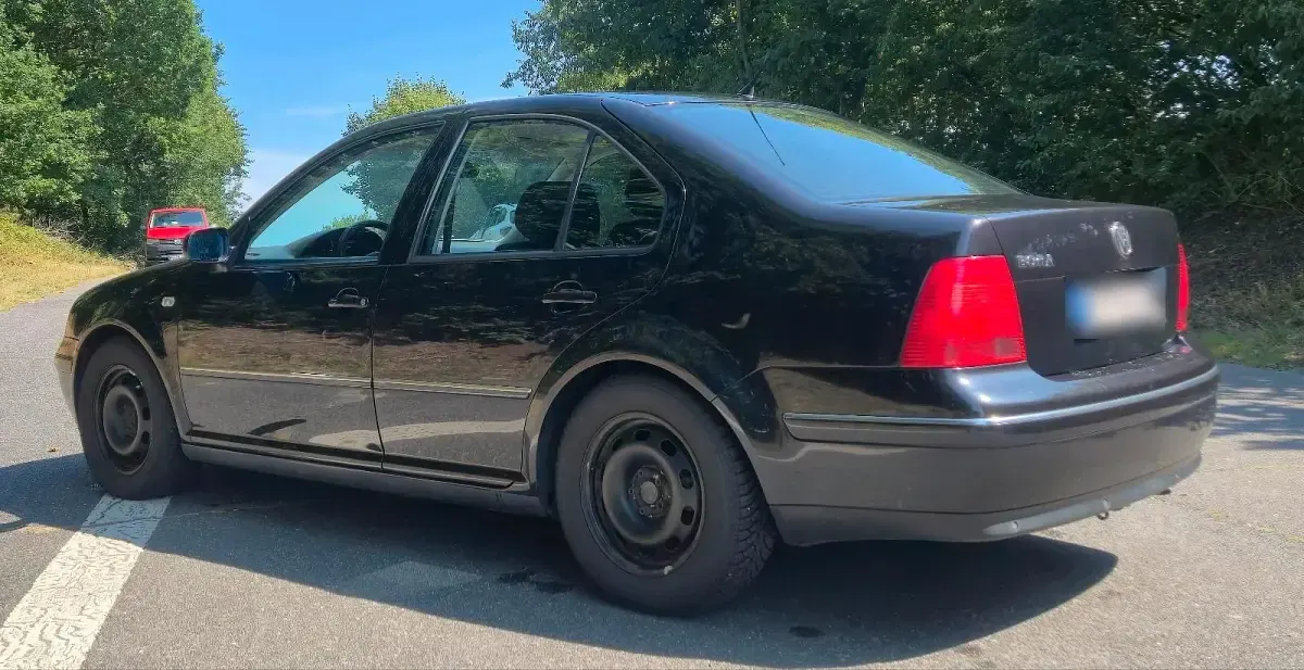 Gebraucht VW Bora GT 116 PS (85 kW) 2004 Schwarz Limousine
