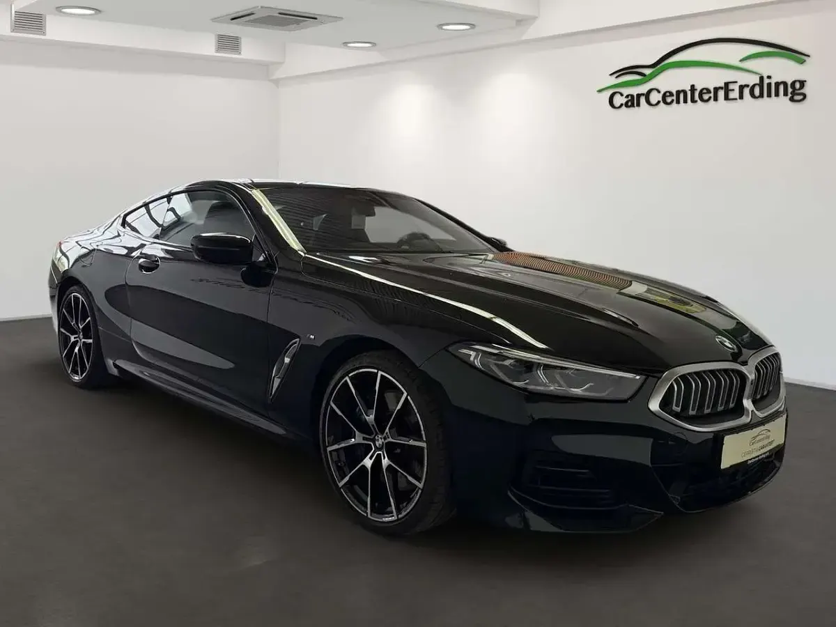 Gebraucht BMW 840 Coupé M Sport 333 PS (244 kW) 2022 Black sapphire metallic Coupé