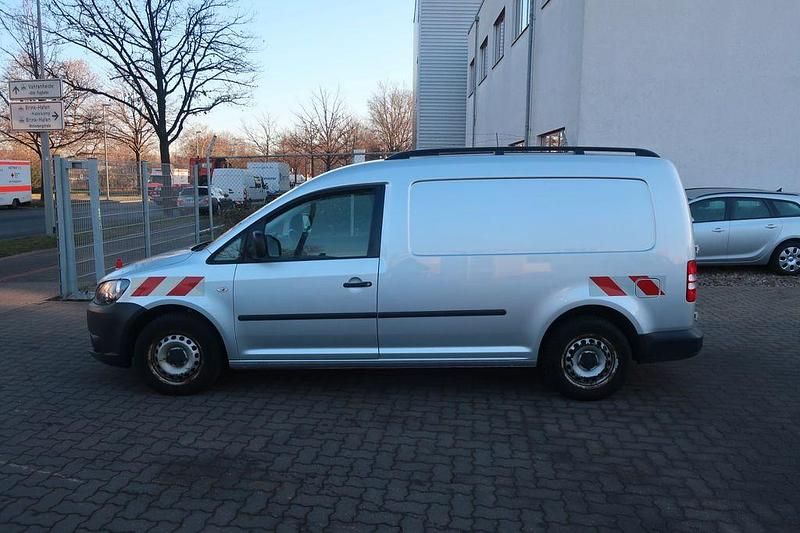 Gebraucht VW Caddy Maxi 102 PS (75 kW) 2011 Silber Van / Kleinbus