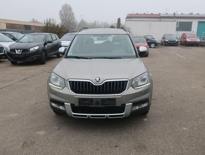 Beige Gebraucht 2014 Skoda Yeti Elegance SUV | 8.250 € (Guter Preis) - Bild 1/4