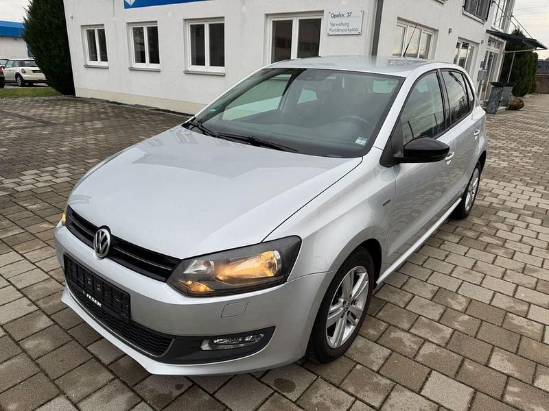 Silber Gebraucht 2012 VW Polo Match Limousine | 4.500 € (Guter Preis) - Bild 1/4