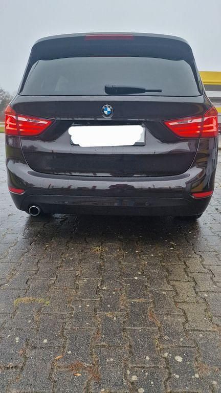 Gebraucht BMW 218 Advantage 150 PS (110 kW) 2017 Braun Van / Kleinbus