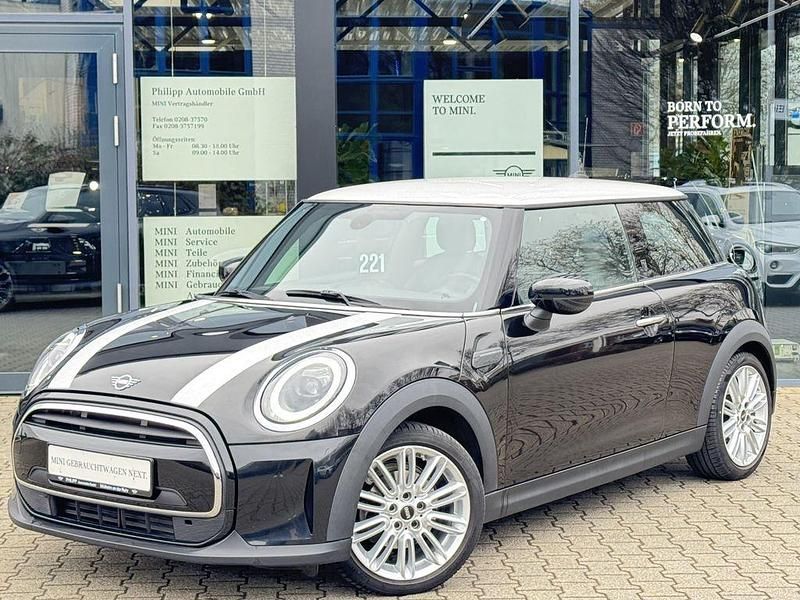 Gebraucht Mini Cooper 136 PS (100 kW) 2021 Schwarz Kleinwagen
