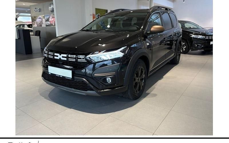 Schwarz Neu 2025 Dacia Jogger Expression Kombi | 23.269 € (Fairer Preis) - Bild 1/4