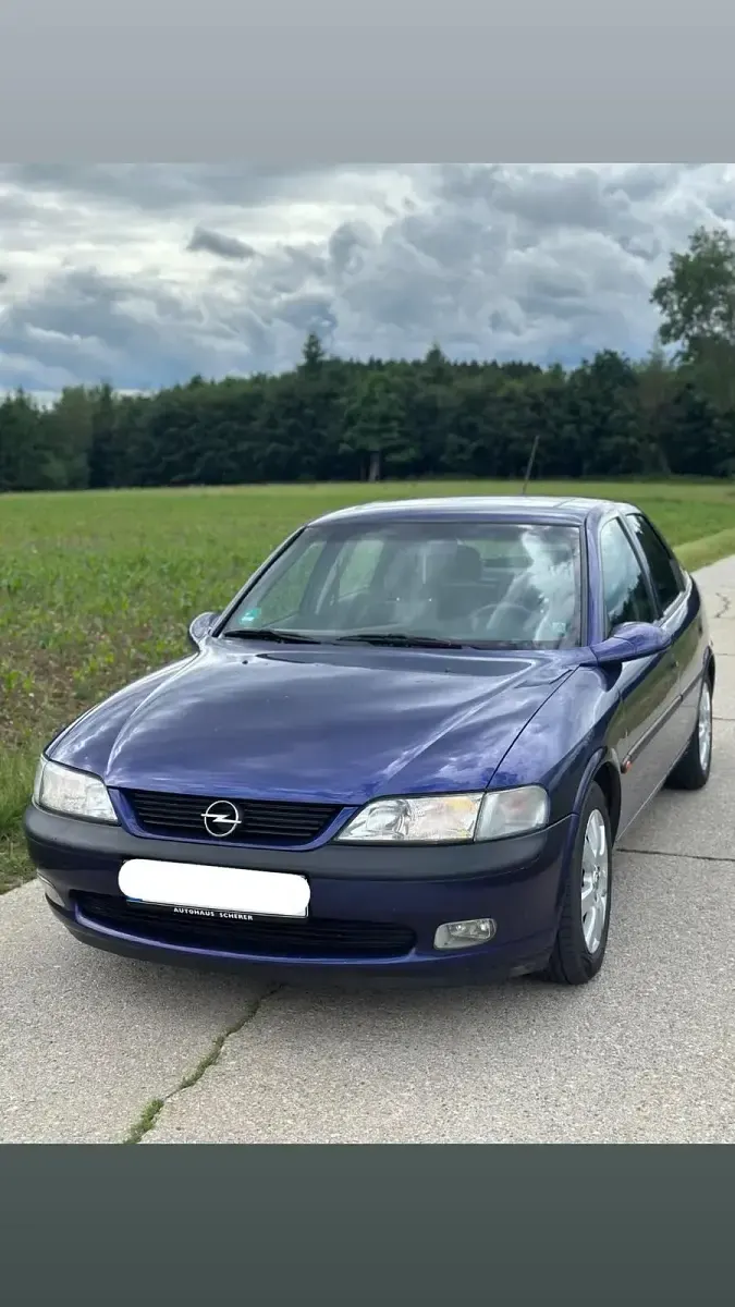 Gebraucht Opel Vectra 101 PS (74 kW) 1997 Blau Limousine