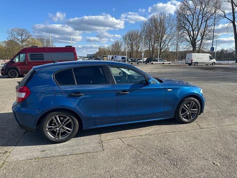Gebraucht BMW 118 143 PS (105 kW) 2007 Blau Kleinwagen