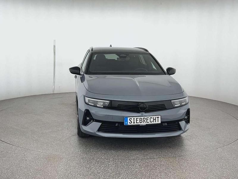 Neu Opel Astra 131 PS (96 kW) 2025 Grau Kombi