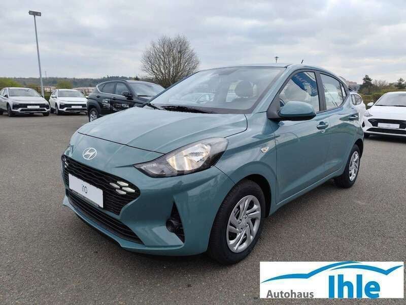 Gebraucht Hyundai i10 Select 63 PS (46 kW) 2025 Grün Kleinwagen