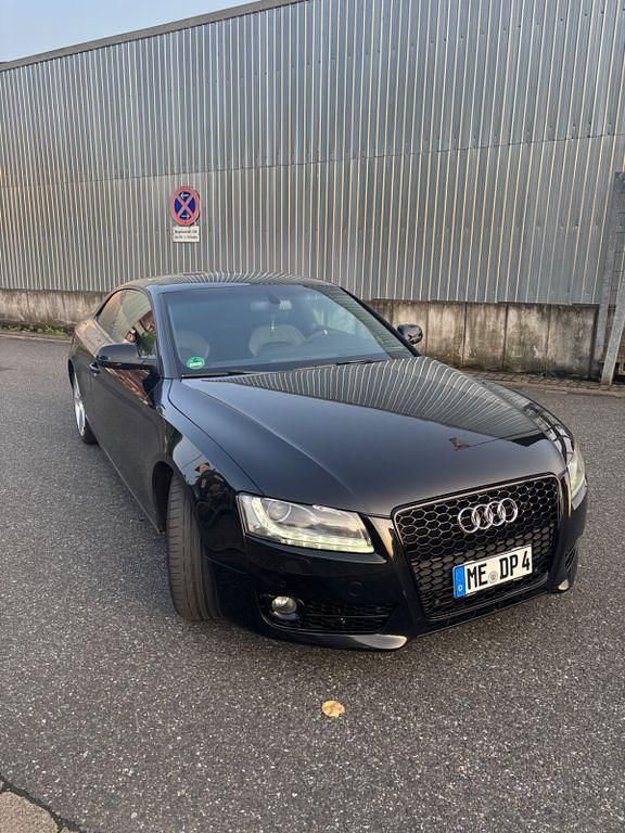 Schwarz Gebraucht 2009 Audi A5 Ambiente Coupé | 7.498 € (Guter Preis) - Bild 1/4