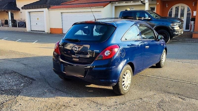 Gebraucht Opel Corsa Edition 83 PS (61 kW) 2012 Blau Kleinwagen