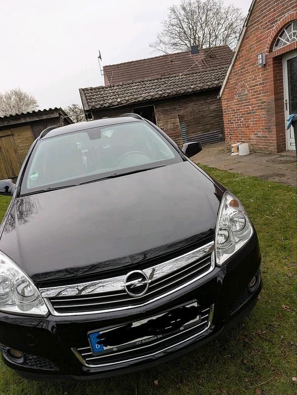 Usata Opel Astra 90 CV (66 kW) 2008 Nero Station wagon