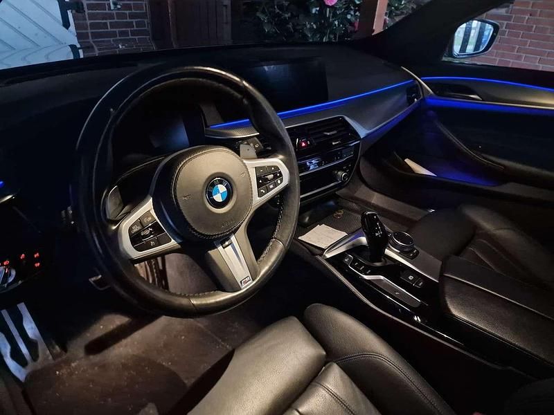 Gebraucht BMW 540 Sport Line 340 PS (250 kW) 2019 Schwarz Kombi
