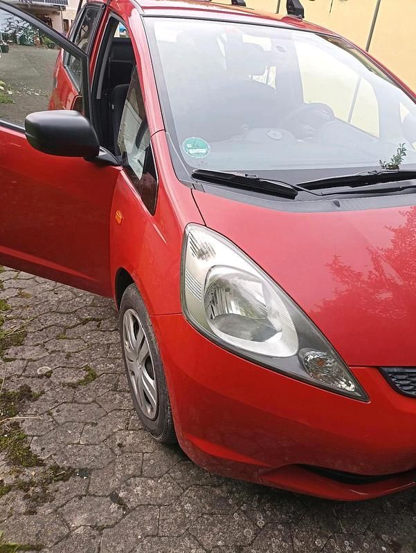 Rot Gebraucht 2010 Honda Jazz Kleinwagen | 2.700 € (Superpreis) - Bild 1/4