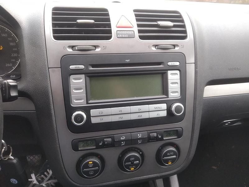 Gebraucht VW Golf V 105 PS (77 kW) 2007 Silber Kombi
