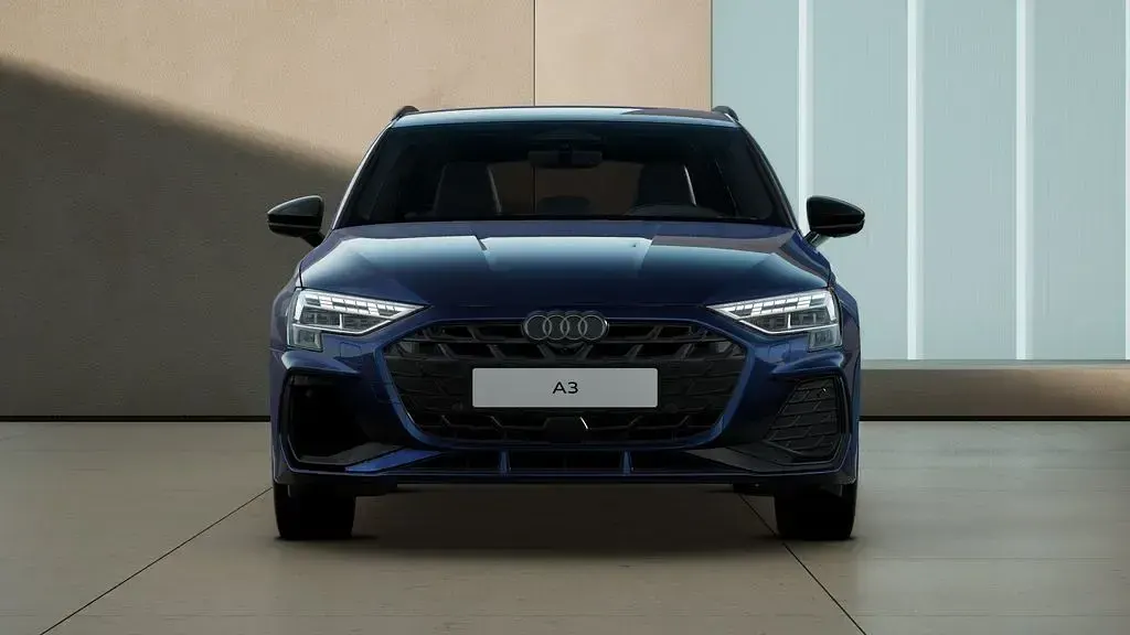 Usado Audi A3 S-Line 272 HP (200 kW) 2025 Azul Sedan