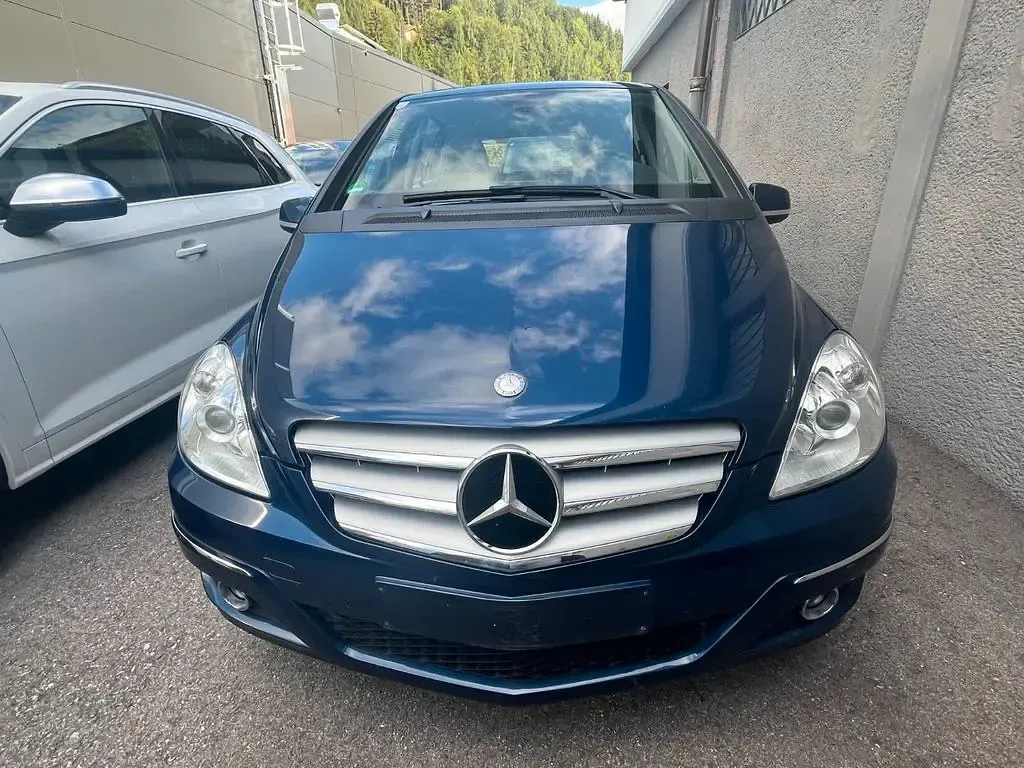 Gebraucht Mercedes B200 136 PS (100 kW) 2010 Van / Kleinbus