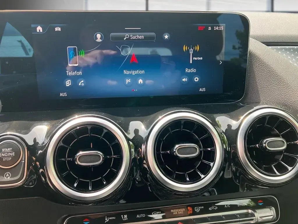 Gebraucht Mercedes B200 Progressive 163 PS (119 kW) 2025 Grau Kleinwagen