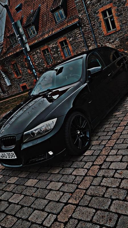 Gebraucht BMW 318 143 PS (105 kW) 2009 Schwarz Limousine