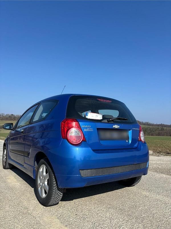 Gebraucht Chevrolet Aveo 85 PS (62 kW) 2009 Blau Kleinwagen