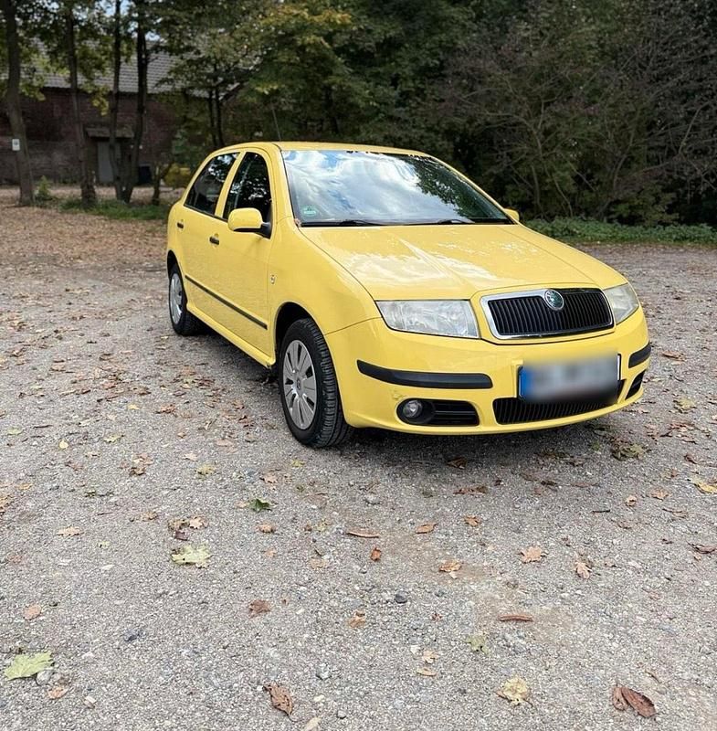 Gelb Gebraucht 2006 Skoda Fabia Kleinwagen | 999 € (Guter Preis) - Bild 1/4