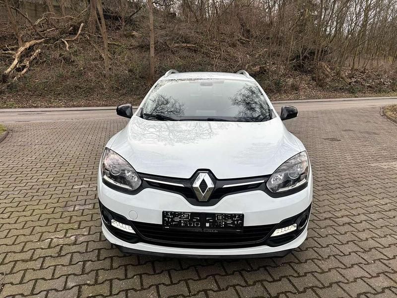 Gebraucht Renault Mégane GrandTour LIMITED 116 PS (85 kW) 2015 Weiß Kombi