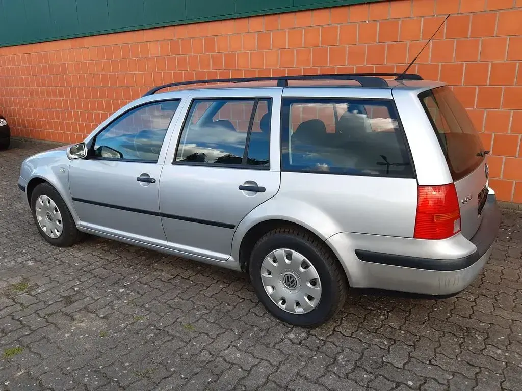 Gebraucht VW Golf IV Comfortline 105 PS (77 kW) 2003 Silber Kombi
