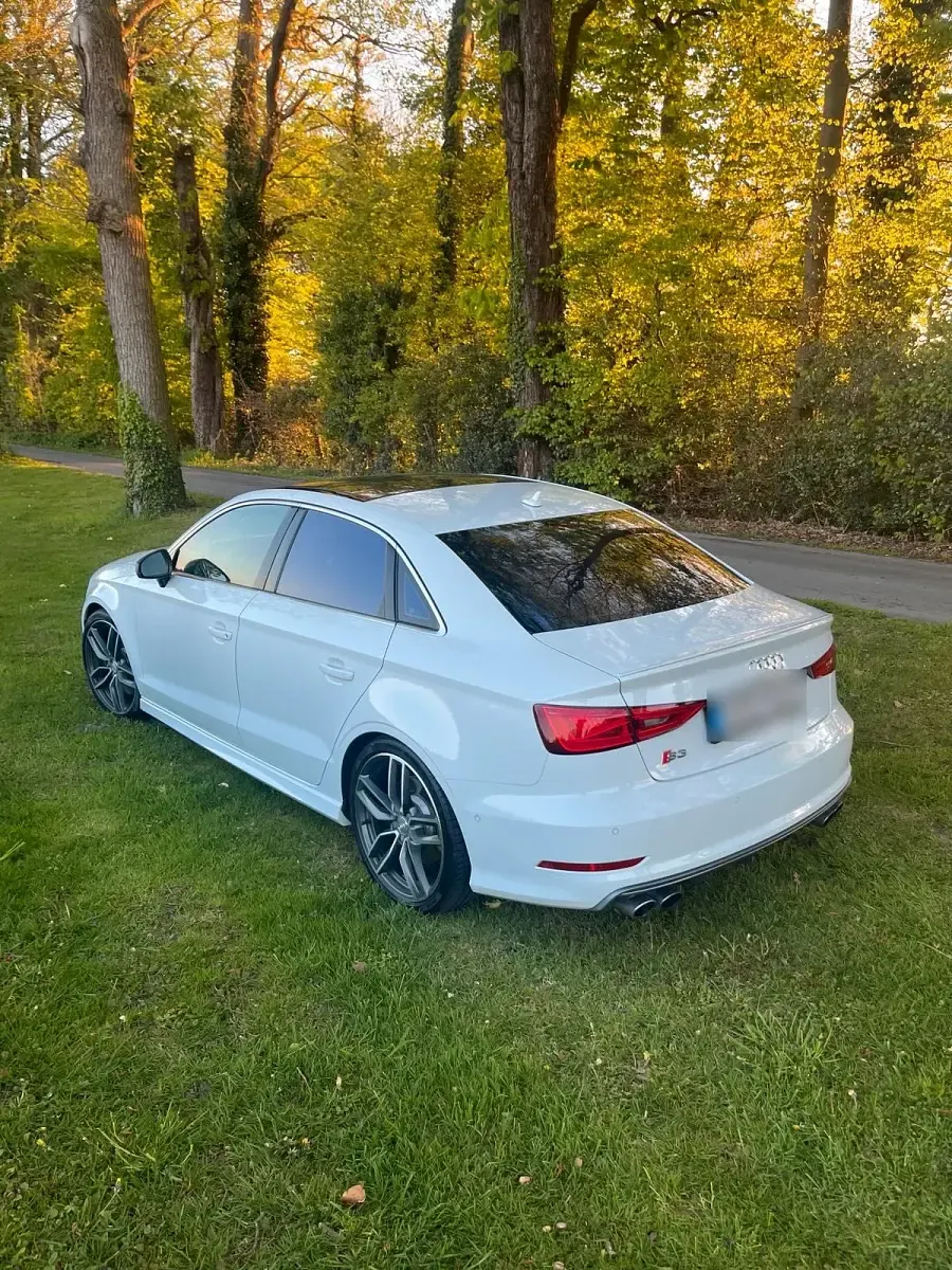 Używany Audi S3 Comfort 300 KM (220 kW) 2016 Biały Sedan/Limuzyna