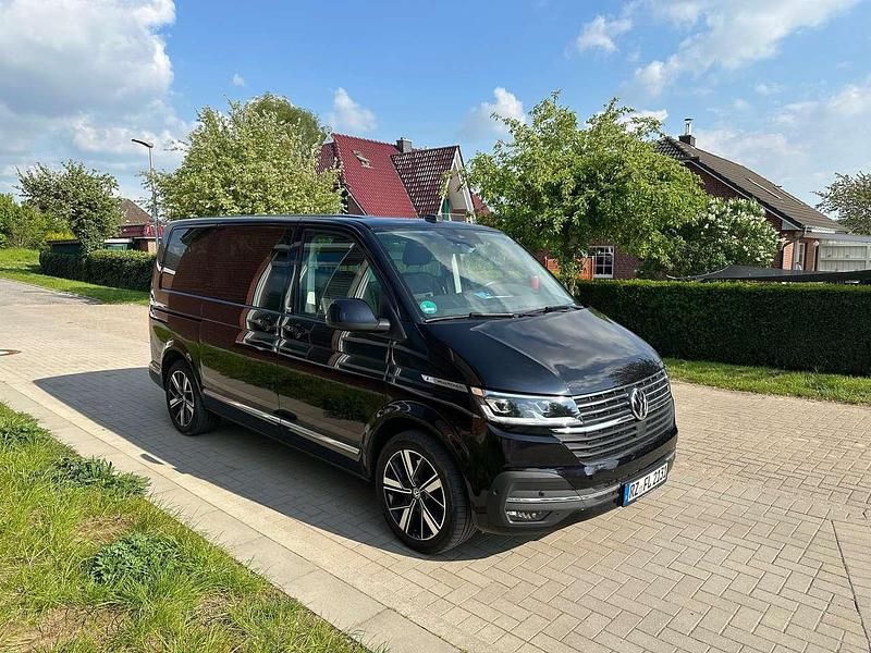 Schwarz Gebraucht 2022 VW T6.1 Van | 47.900 € (Superpreis) - Bild 1/4