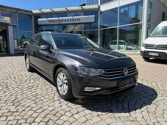 Usata VW Passat Business 150 CV (110 kW) 2023 Grigio Station wagon