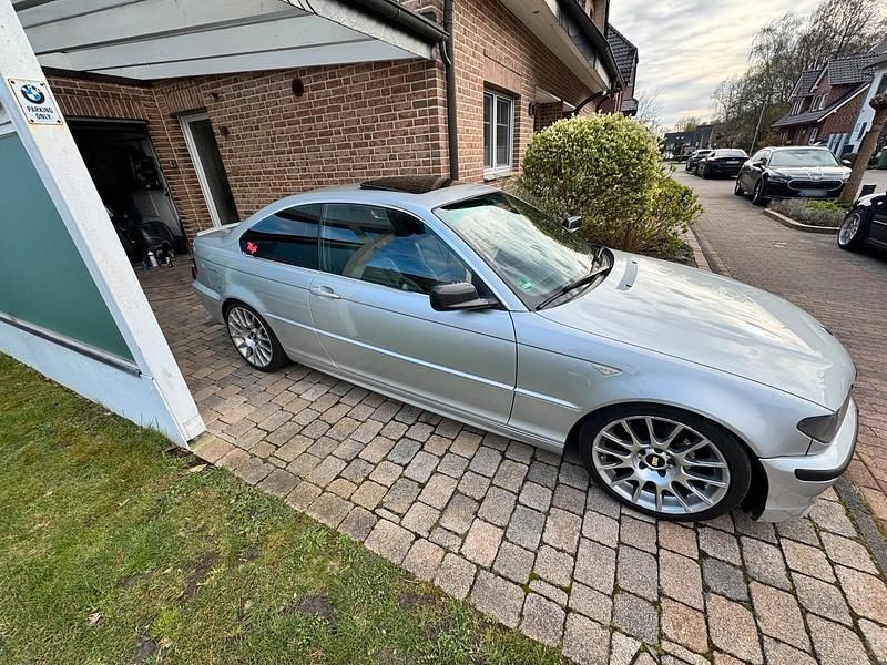Gebraucht BMW 320 170 PS (125 kW) 2003 Silber Coupé