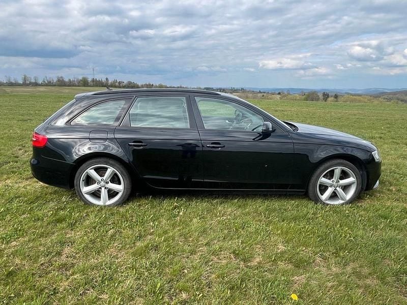 Usata Audi A4 143 CV (105 kW) 2013 Nero Station wagon