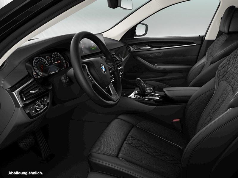 Gebraucht BMW 530 252 PS (185 kW) 2019 Saphirschwarz metallic Limousine