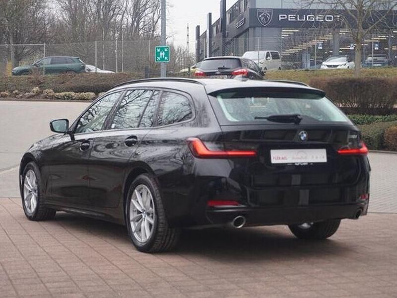 Gebraucht BMW 318 156 PS (114 kW) 2023 Schwarz Limousine